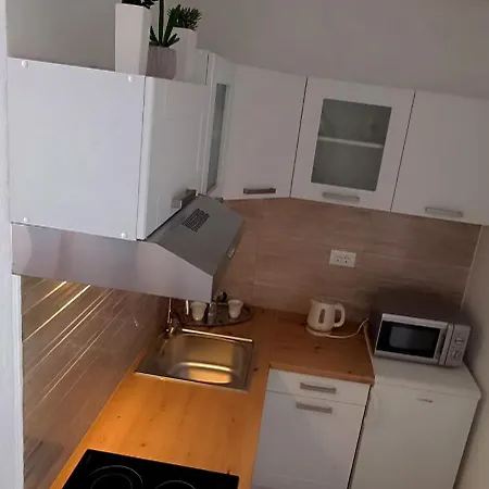 Apartman More * 巴什卡沃达